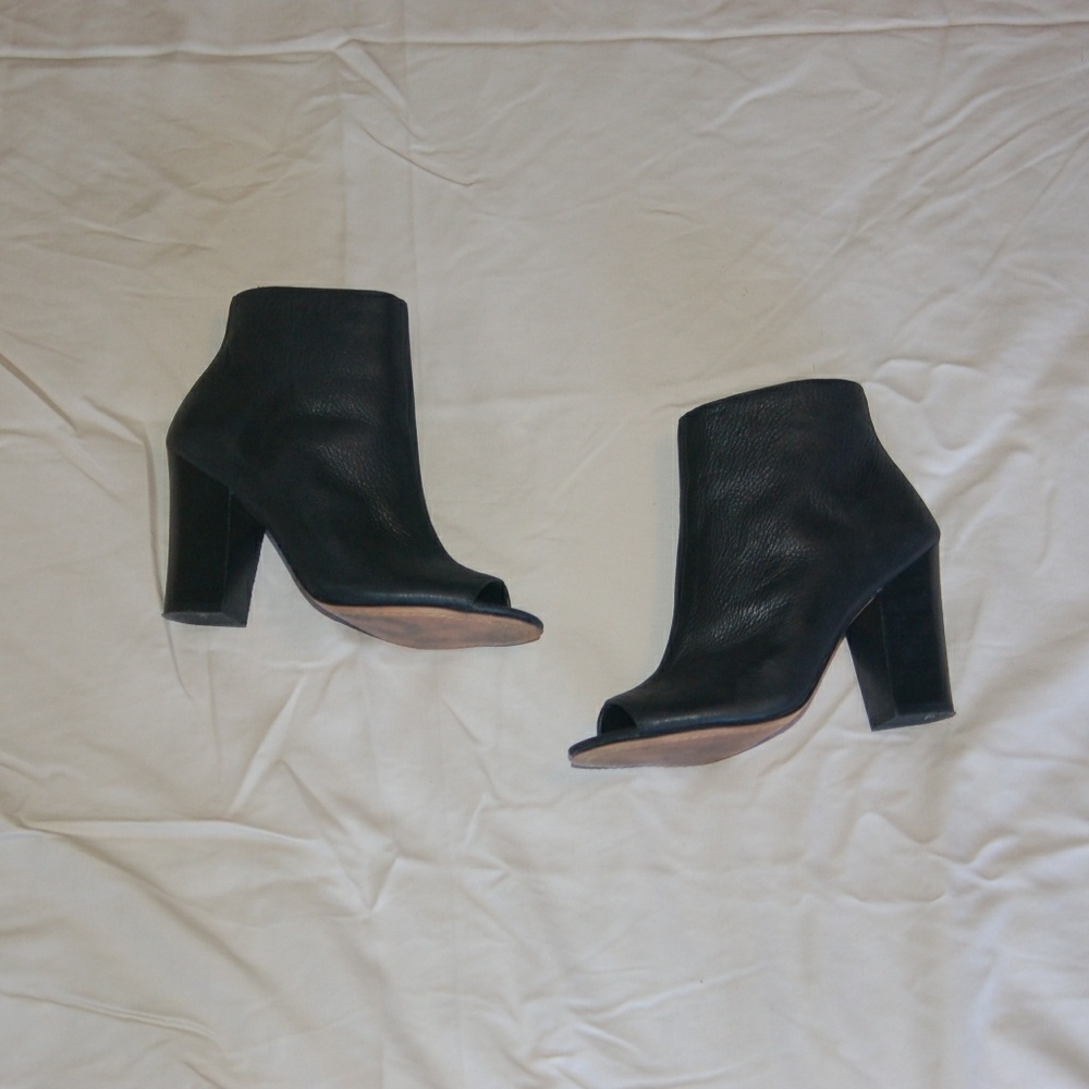 steven by steve madden clara booties
